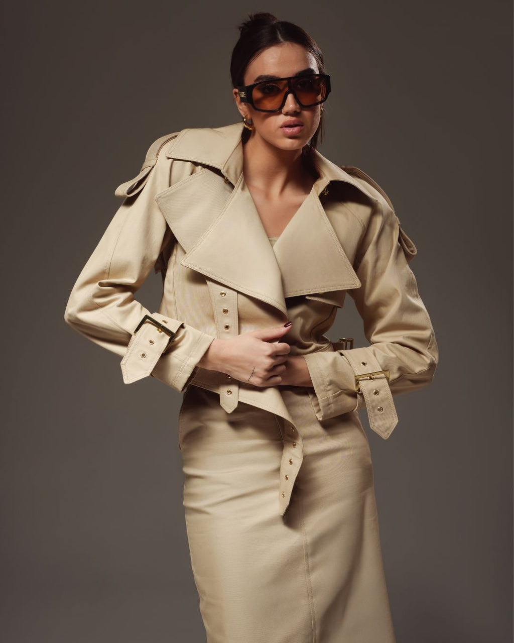 Cropped Trench – Beige Edition