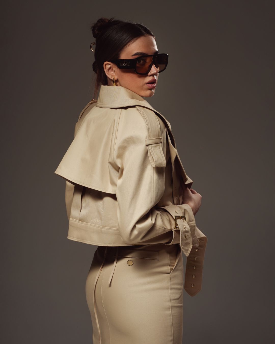 Cropped Trench – Beige Edition
